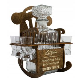 ELEGANTNI GUGALNI FOTEL Z KARAFKO IN 6 KOZARCEV