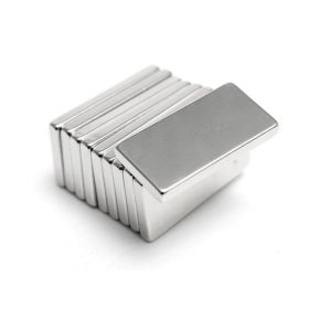 Močan Neodim Magnet 20x10x2 mm