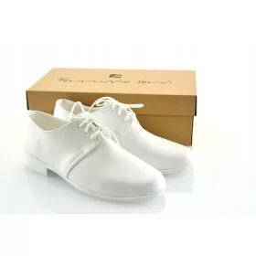 Otroški beli čevlji za fante, št.33