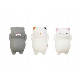   Mehke mačke - komplet 3 mehkih mačk za stiskanje, antistresne igrače za sprostitev in zabavo. Te mehke mačke Mochi so idealne za vse, ki si želijo sprostitve in odpraviti stres. Izdelane so iz okolju 