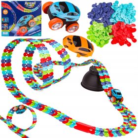   Velik komplet avtomobilov za dirkanje s 184 elementi in 4,5 metra dolgim gibljivim dirkalnim stezam