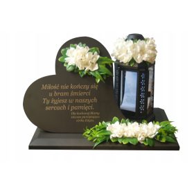   Stojalo za sveče v obliki srca s gravuro težkega spomenika in črno lučko