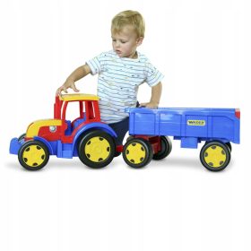 Gigantni traktor Wader Gigant 66100 s prikolico