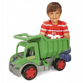 Gigantski kmetijski tovornjak Wader 65015