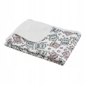   Podlaga za previjanje Akuku s frotirjem in oljno krpo 50 cm x 70 cm sovice