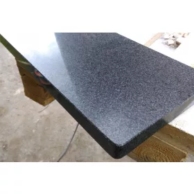   Granitna okenska polica Padang Dark G654, antracit 25 x 100 cm