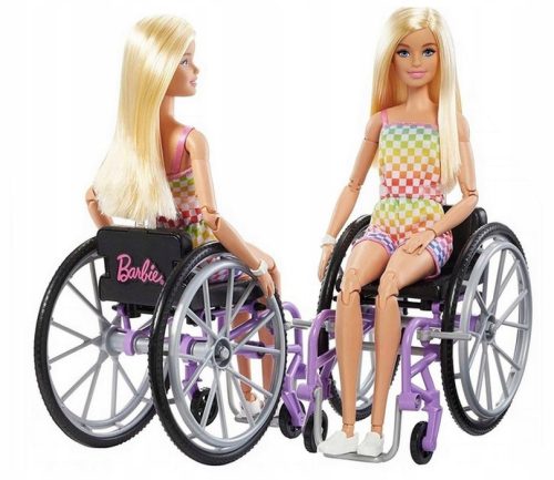 Barbie lutka v invalidskem vozičku s karirasto obleko HJT13