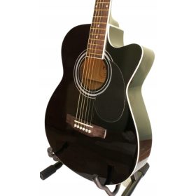 udovita akustična kitara s čistim in glasnim zvokom