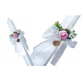   Posebna sveča za prvo obhajilo, ki je ročno izdelana in okrašena za prvo obhajilo. Izdelana v Sloveniji, okrašena z elegantnim emblemom in cvetličnim dekorjem, ki se navezuje na naše druge unikatne iz