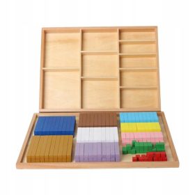 Lesena matematična igrača s klini za štetje Montessori
