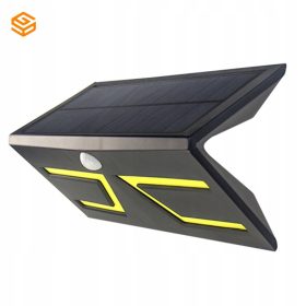   Solarna ulična svetilka GS-BD 5W 600lm 6000K - Visoko zmogljiva LED svetilka z močjo 5W in svetilnostjo 600 lumnov. Ta črna solarna svetilka je opremljena z 6V/2W sončnim panelom, ki omogoča hitro pol