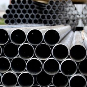   Stebriček za ceste, pocinkan, premer 2'', 4,0 m + kap