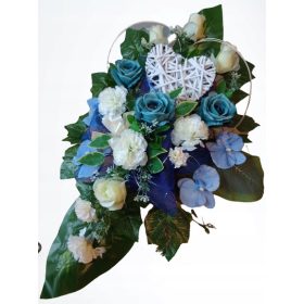 Srčna nagrobna dekoracija iz umetnega materiala