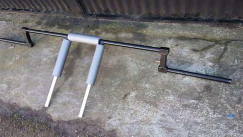 Varno Squat Bar za počepe 200 cm / 28 mm