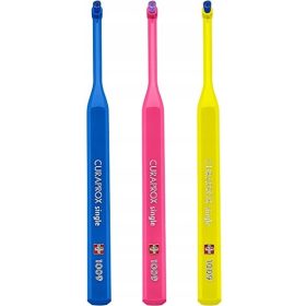 Curaprox Single 1009 zobna ščetka z enim žarkom