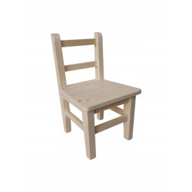   Otroški leseni stol z zaobljenimi robovi in unikatnimi ročno izdelanimi risbami