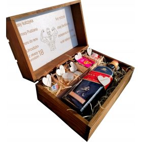 BOX BOX ESSENTIALS DARILO ZA 18. ROJSTNI DAN