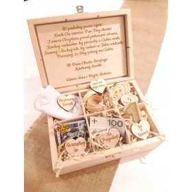 Darilna škatla za krst s spominki