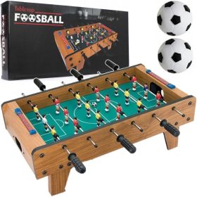 PIŠČANCI NA MIZI ZA NOGOMET