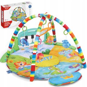   Muzikalna igralna podloga s klavirjem in interaktivnimi elementi