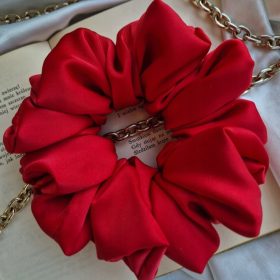 Velika svilena trak za lase SCRUNCHIE, rdeč saten, okras