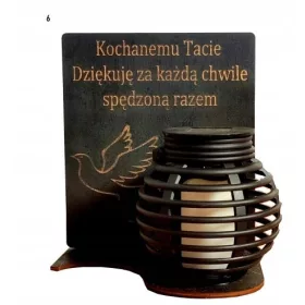 Darilna sveča s solarno svetilko in graviranim podstavkom