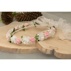 Prvoobhajilni venec z roza vrtnicami 065C