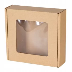   Darilno škatlo z okencem za darila iz naravnega kartona, dimenzije 13x13x4 cm, idealno za drobne darilne predmete, kot so kozmetika, nakit in ravne predmete. Pudełko z okienkiem na prezent prezentowe 