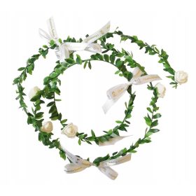   Slovenian Name: Komunijna girlanda iz buksusov - dekoracija 150 cm

SEO-Optimized Description:
Girlanda komunijna iz buksusov je odlična izbira za okrasitev obhajilnih praznovanj. Lahko jo uporabite k