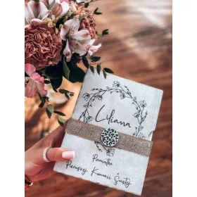    Spominek za krst, spominek za obhajilo, Sveto pismo v škatli z gravuro