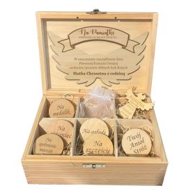   Darilni komplet za sveto obhajilo s personaliziranim grawerom in dodatki