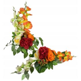 STROIK Z UMETNIMI ROŽAMI IN DEKORACIJO