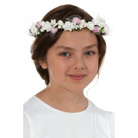   Venček obhajila kot živahen cvetlični venček za obhajilo WK17
