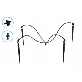 Kroplnik za zalivanje rastlin s četvernim razdelilnikom