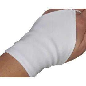   Obhajilne rokavice | Elegantne obhajilne rokavice brez prstov za posebne priložnosti. Izdelane v Sloveniji s poudarkom na vrhunski kakovosti in edinstvenosti. Naši izdelki so ročno izdelani v omejenih