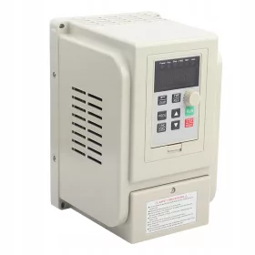 Enofazni pretvornik frekvence 2,2 kW 12 A