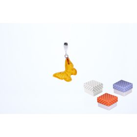 Jantarni obesek Metulj s srebrno kravato