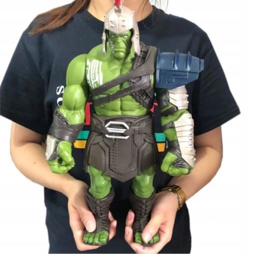 Figurica Velikanski Hulk Avengers 35 cm | Velika figura Avengers Hulk, idealna za zbiratelje in ljubitelje superjunakov. Ta visokokakovostna figurica je narejena iz vinilnega materiala in meri 35 cm v