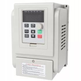 Enofazni razsmernik 1,5 kW 8 A