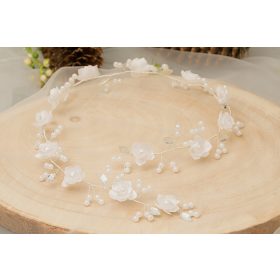 Vejica za obhajilo s cvetjem in biseri