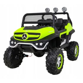  Zeleni avto Mercedes