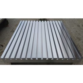 CNC Aluminijasta T-miza 30x300x200 mm - Izdelava