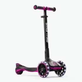   Slovenian Name: Trikolesnik Xtend Scooter - Roza 3v1

SEO-Optimized Description:
Trikolesnik Xtend Scooter - Roza 3v1 je edinstvena hulajnoga, ki bo navdušila vašega malčka nad 3 leta. Ta inovativni t
