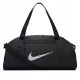 Eleganten športni nahrbtnik Nike Gym Club DR6974-010 v črni barvi je popolna izbira za aktivne ženske, ki cenijo kakovost in slog. Izdelan iz visokokakovostnega sintetičnega materiala, nahrbtnik ponuj