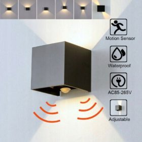   Vrtna LED stenska svetilka s senzorjem gibanja in inteligentnim nadzorom svetlobe črna 12 W