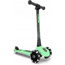   Slovenian name: Trikolesni skiro Scoot & Ride Highwaykick 3 LED Kiwi Green

SEO-optimized description:
Trikolesni skiro Scoot & Ride Highwaykick 3 LED v barvi KIWI zeleno je idealen spremljevalec za o