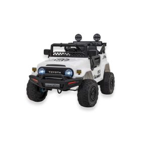  Vozilo Toyota FJ Cruiser bele barve