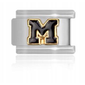 rna in zlata črka M Maybeme Ognjič