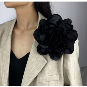   Cvetna broška iz tkanega materiala Lolita dodatki 18-19 cm XXL črna