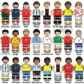    VELIK ADVENTNI KOLEDAR NOGOMETNE FIGURICE RONALDO MESSI LEWANDOWSKI